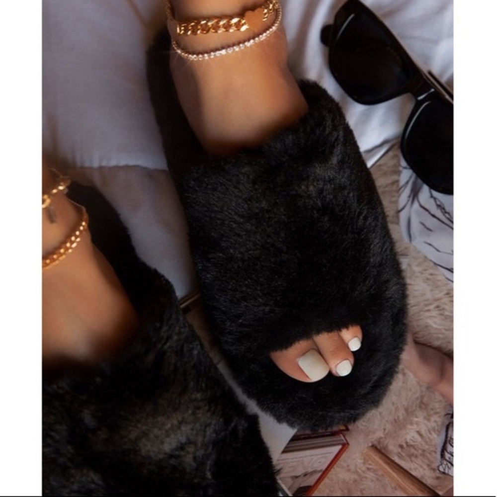 NWT Black Faux Fur Slides